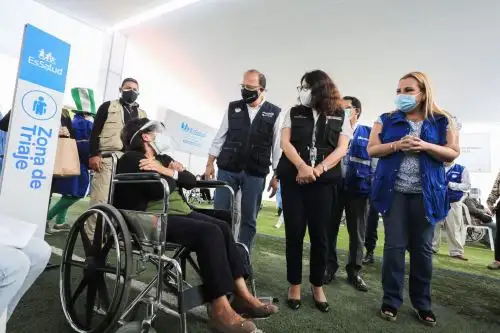 A fin de año se contará con 100 plantas de oxígeno medicinal a nivel nacional, señala Molinelli. Foto: EsSalud