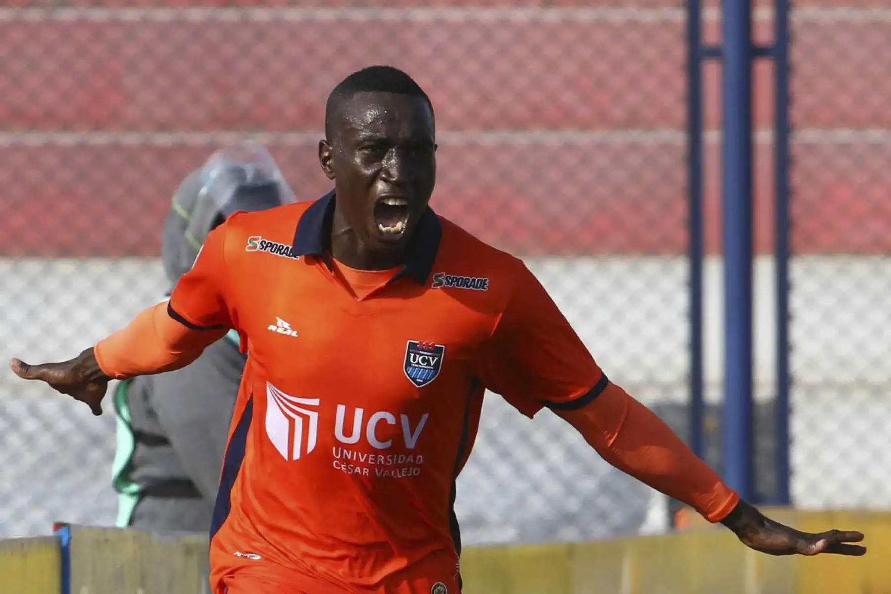 Alianza Lima y César Vallejo empataron 2 a 2 en un disputado partido por la quinta fecha del Torneo Apertura de la Liga 1 del fútbol peruano, que se jugó en el Estadio Iván Elías Moreno de Villa El Salvador. Foto: Liga 1