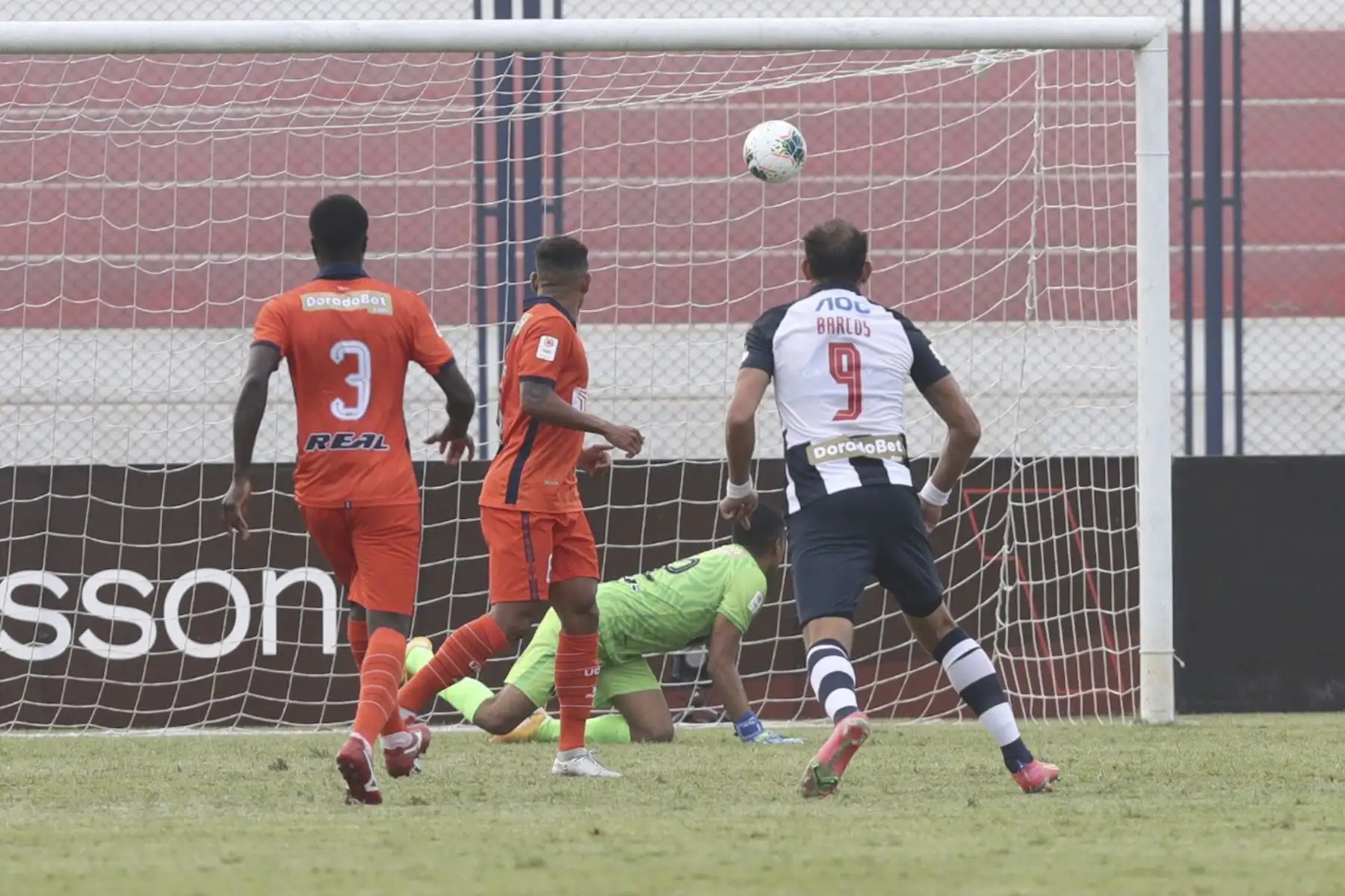 Alianza Lima y César Vallejo empataron 2 a 2 en un disputado partido por la quinta fecha del Torneo Apertura de la Liga 1 del fútbol peruano, que se jugó en el Estadio Iván Elías Moreno de Villa El Salvador. Foto: Liga 1