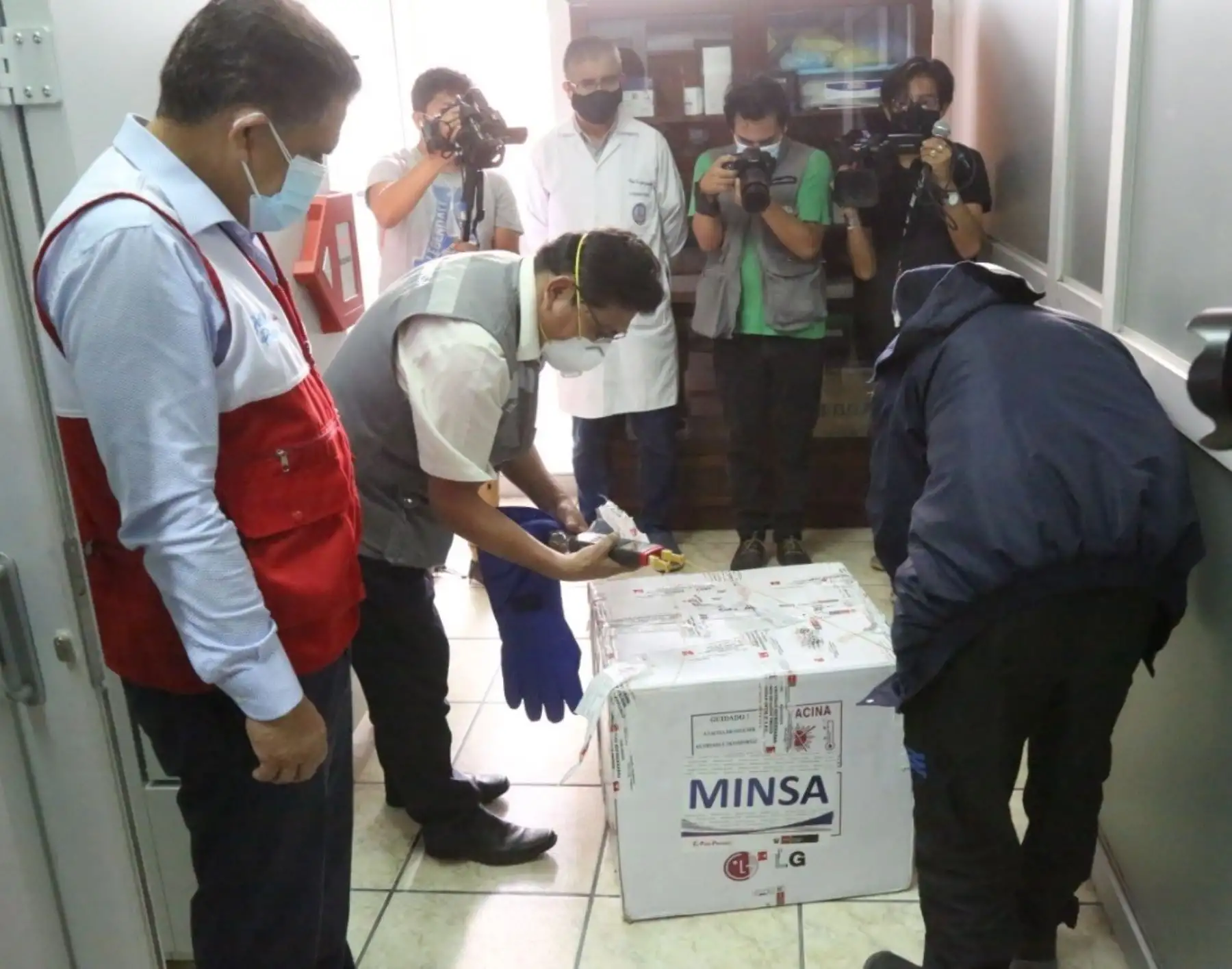 Arriba a Trujillo lote con 14,000 vacunas Pfizer para inocular a los adultos mayores de la región La Liberrtad.