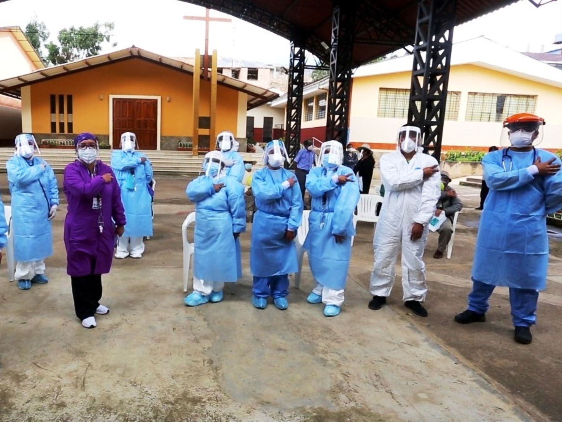Cajamarca conforma brigadas de salud para monitorear a los pacientes covid-19 en sus viviendas.