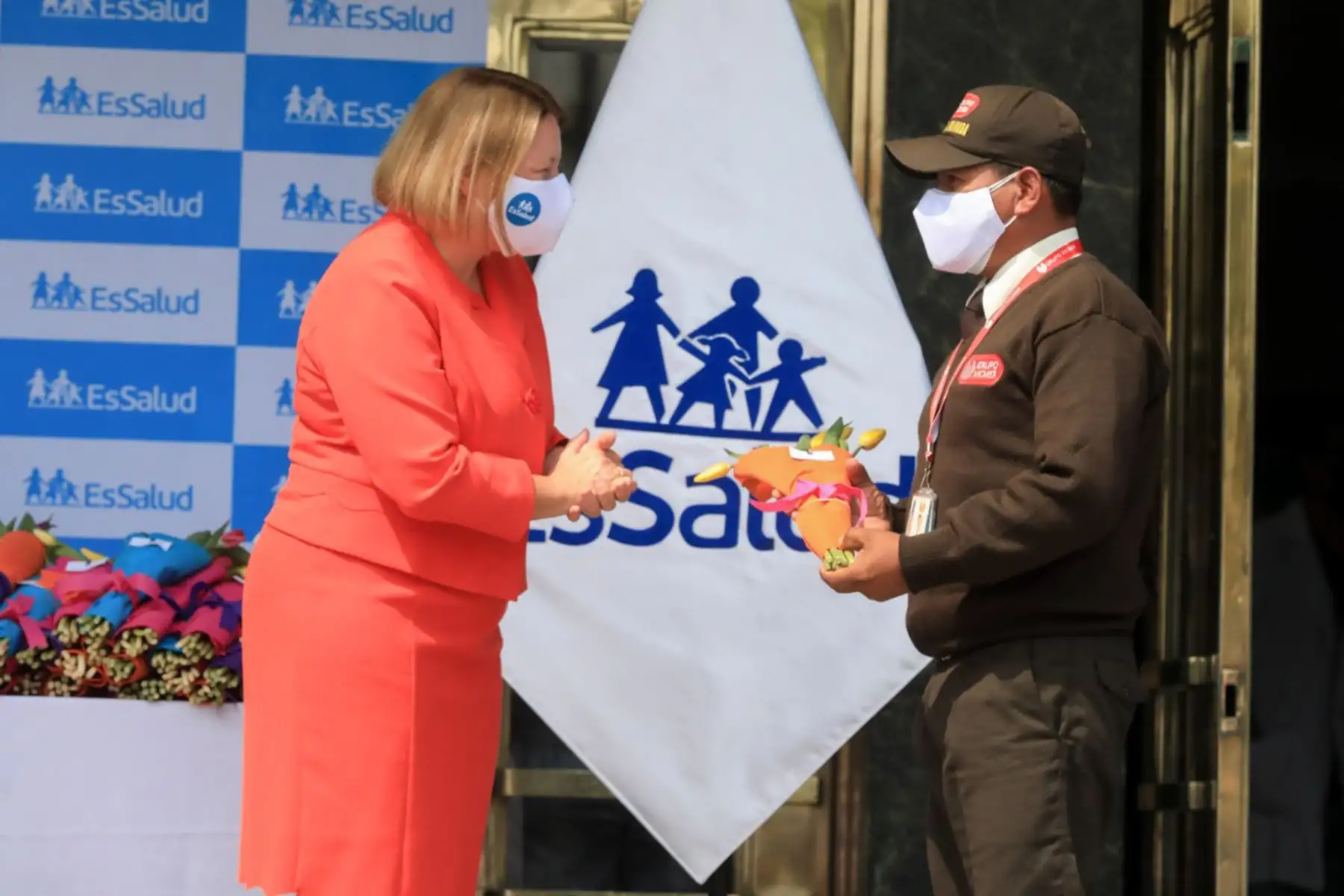 Los Países Bajos brindan reconocimiento a EsSalud por su manejo durante la crisis sanitaria por la covid-19

Foto:ANDINA / ESSALUD