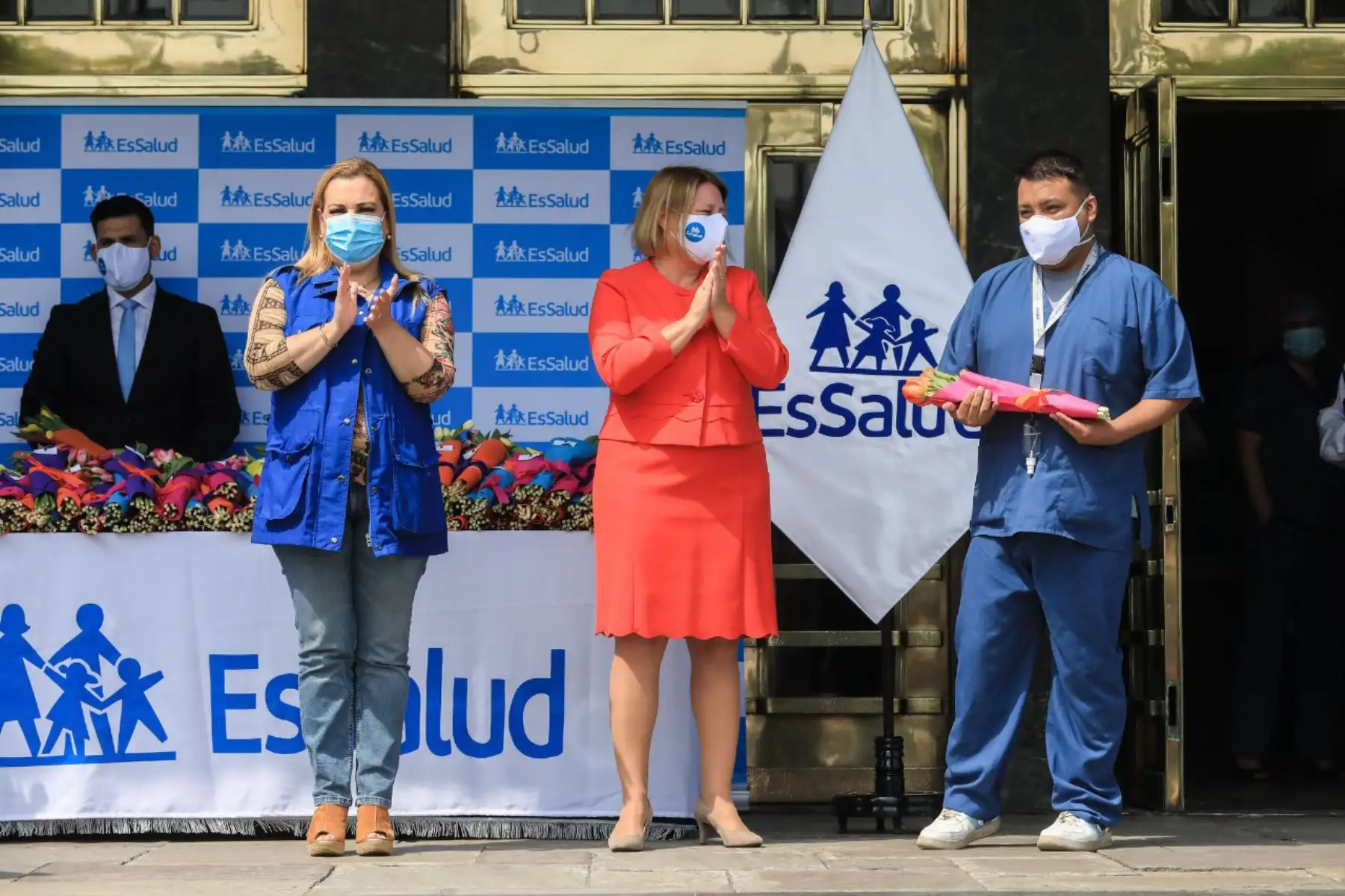Los Países Bajos brindan reconocimiento a EsSalud por su manejo durante la crisis sanitaria por la covid-19

Foto:ANDINA / ESSALUD