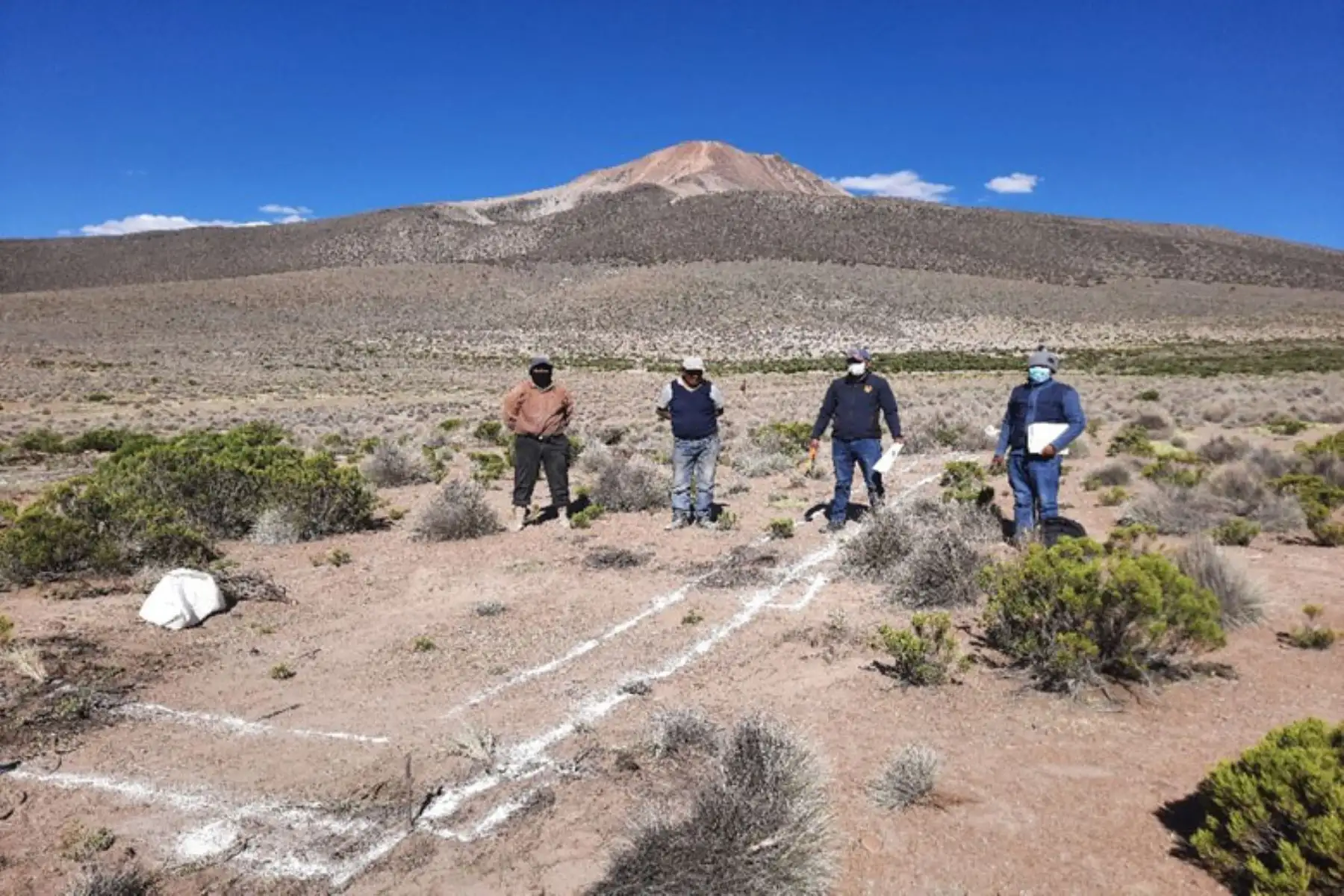 Con el trazado en terreno definitivo y excavaciones se inició la construcción de cobertizos en Candarave, Palca y Tarata. Foto: ANDINA/Agro Rural