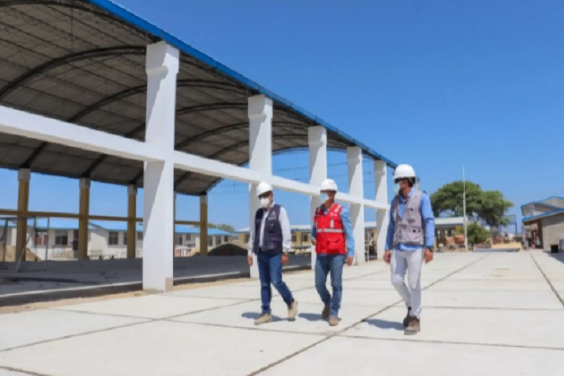 La Autoridad para la Reconstrucción con Cambios financia la rehabilitación de colegios que beneficiarán a estudiantes de inicial, primaria y secundaria.