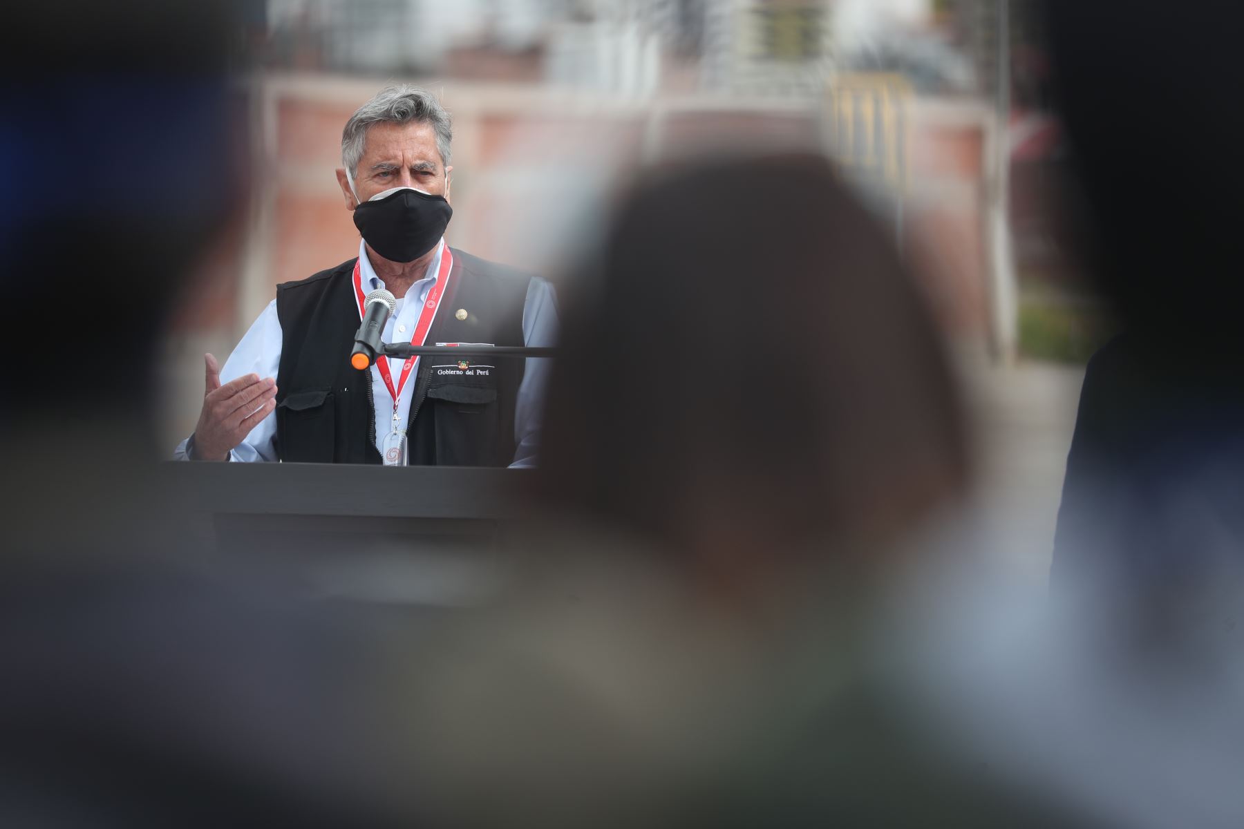 El presidente Francisco Sagasti, junto con los titulares del Minsa, Mincetur y Minam, lidera la entrega de 17 550 dosis de vacuna de Pfizer a la región Cusco. Foto: ANDINA/Prensa Presidencia
