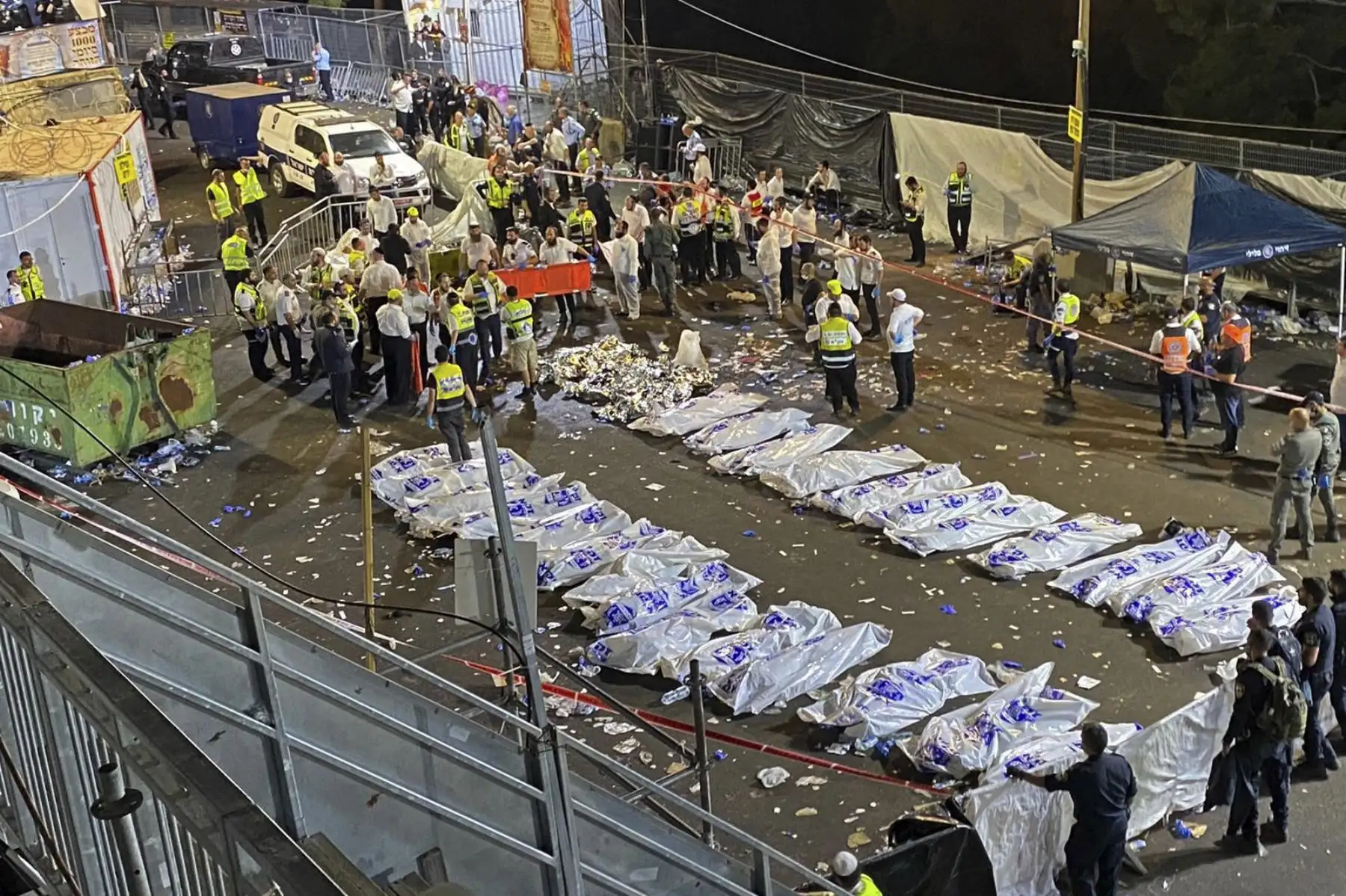 Muchas personas murieron aplastadas, incluido los niños", añadió y muchas de las víctimas aún no han sido identificadas. Foto: AFP