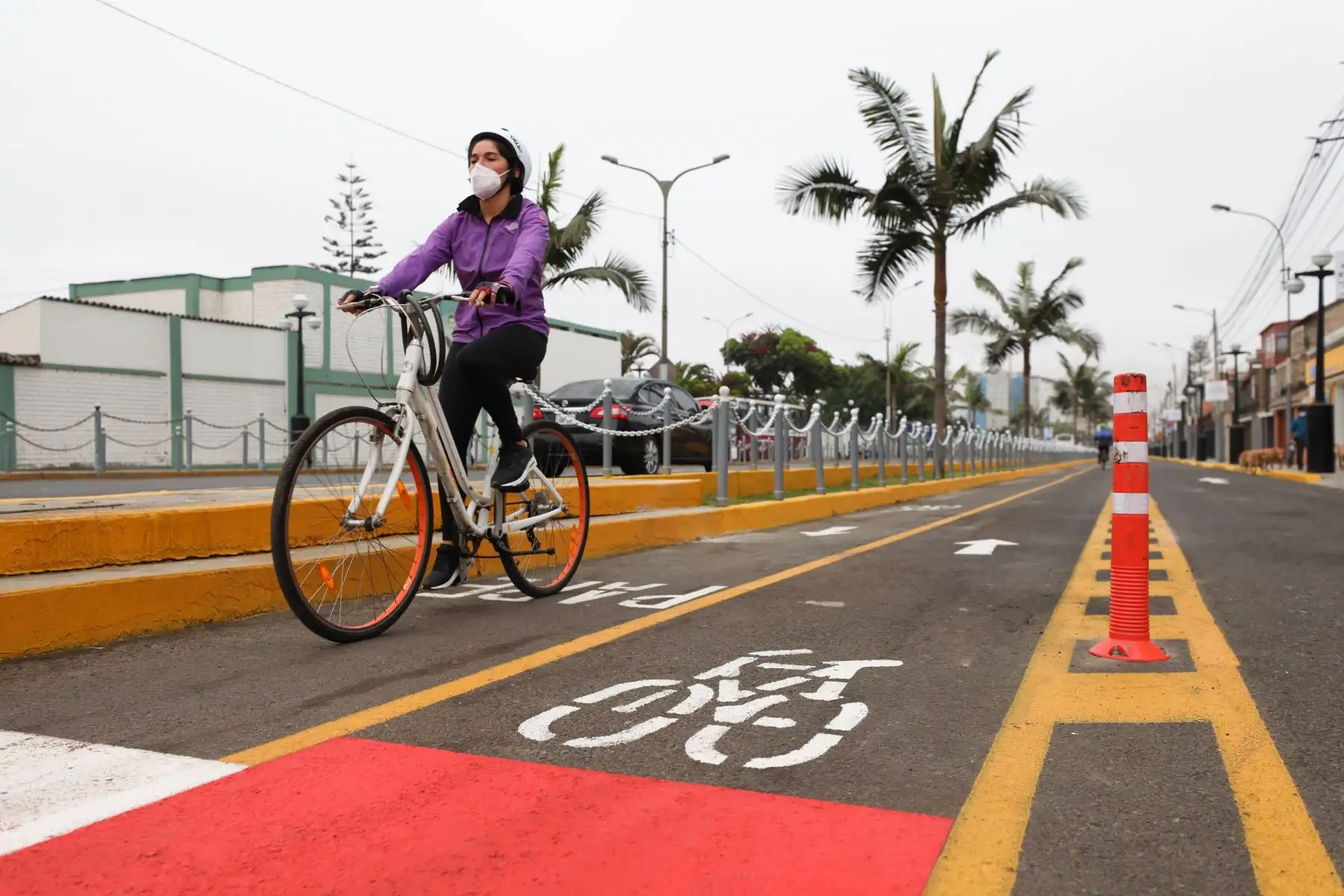 El alcalde de la Municipalidad de Chorrillos Mg. Augusto Miyashiro, entregó a sus vecinos una moderna ciclovía, de 3.92 km de extensión, acto que contó con la presencia del alcalde de Lima Jorge Muñoz Wells. Foto: Municipalidad de Lima