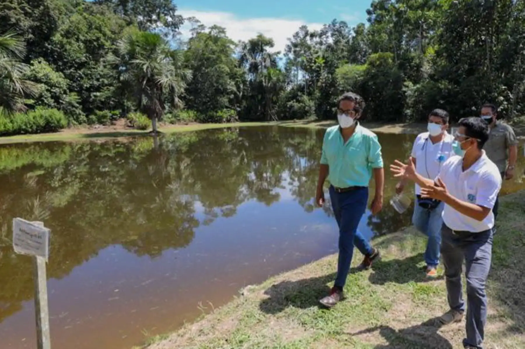 El ministro de la Producción, José Luis Chicoma, visitó el Fundo Verástegui, empresa familiar dedicada a la producción y comercialización de carne de gamitana y paco en la zona de Yurimaguas; y las instalaciones de la Cooperativa Agroindustrial del Palmito Apropal, empresa dedicada al cultivo, producción y comercialización de conservas de palmito, en San Martín. Foto: Produce