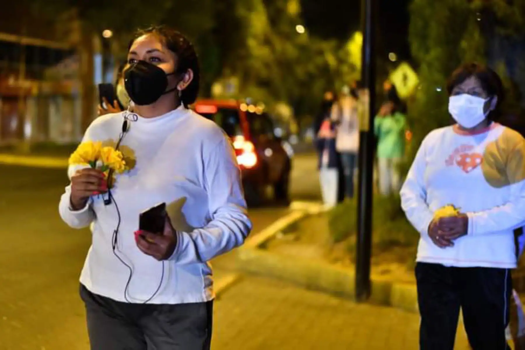 La virgen de Chapi visitó hospitales y calles de ciudad de Arequipa acompañada de la compañía de bomberos Virgen de Chapi B 233.
Foto: Cortesía Diego Ramos