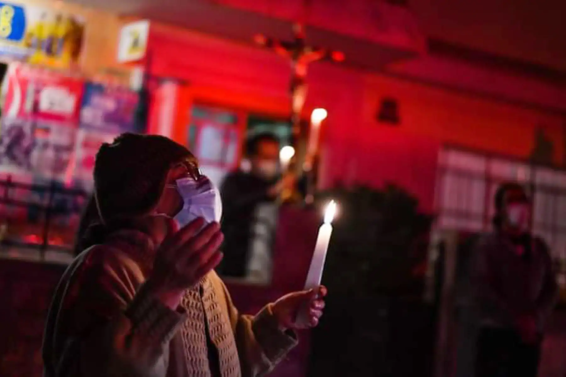 La virgen de Chapi visitó hospitales y calles de ciudad de Arequipa acompañada de la compañía de bomberos Virgen de Chapi B 233.
Foto: Cortesía Diego Ramos