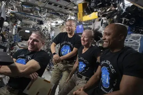Es el primer vuelo de un sistema de nave espacial humana comercial certificado por la NASA en la historia. (Foto: NASA)