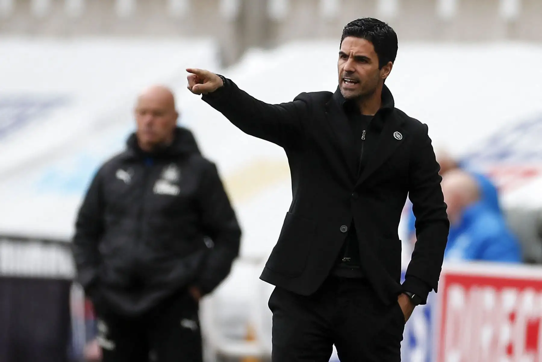 El técnico español del Arsenal, Mikel Arteta, reacciona durante el partido de fútbol de la Premier League inglesa entre el Newcastle United y el Arsenal.
Foto: AFP