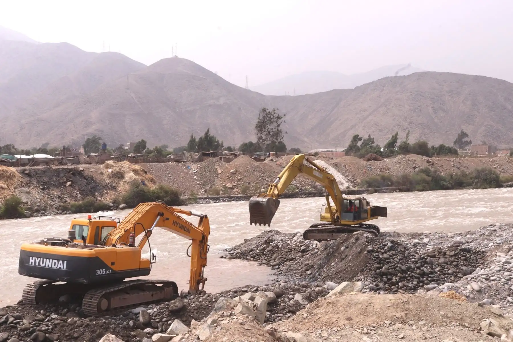 Municipio de Lima culminó la descolmatación en la cuenca del río Rímac en Ate. Foto: ANDINA/Difusión.