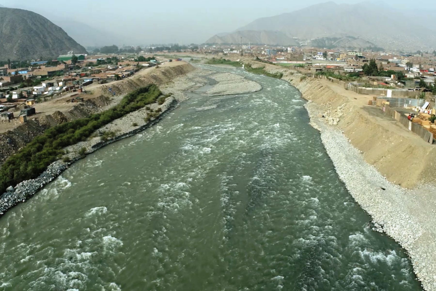 Municipio de Lima culminó la descolmatación en la cuenca del río Rímac en Ate. Foto: ANDINA/Difusión.