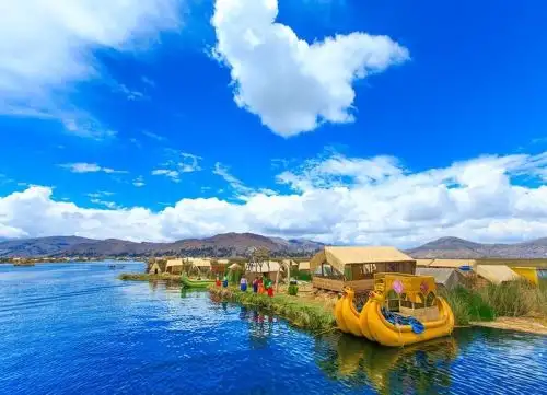 El legendario lago Titicaca obtiene la Jerarquía 4, la máxima distinción turística que solo lo poseen los principales atractivos del mundo y en el Perú solo lo tienen Machu Picchu, las Líneas de Nasca, el río Amazonas y el Valle del Colca. ANDINA/Difusión