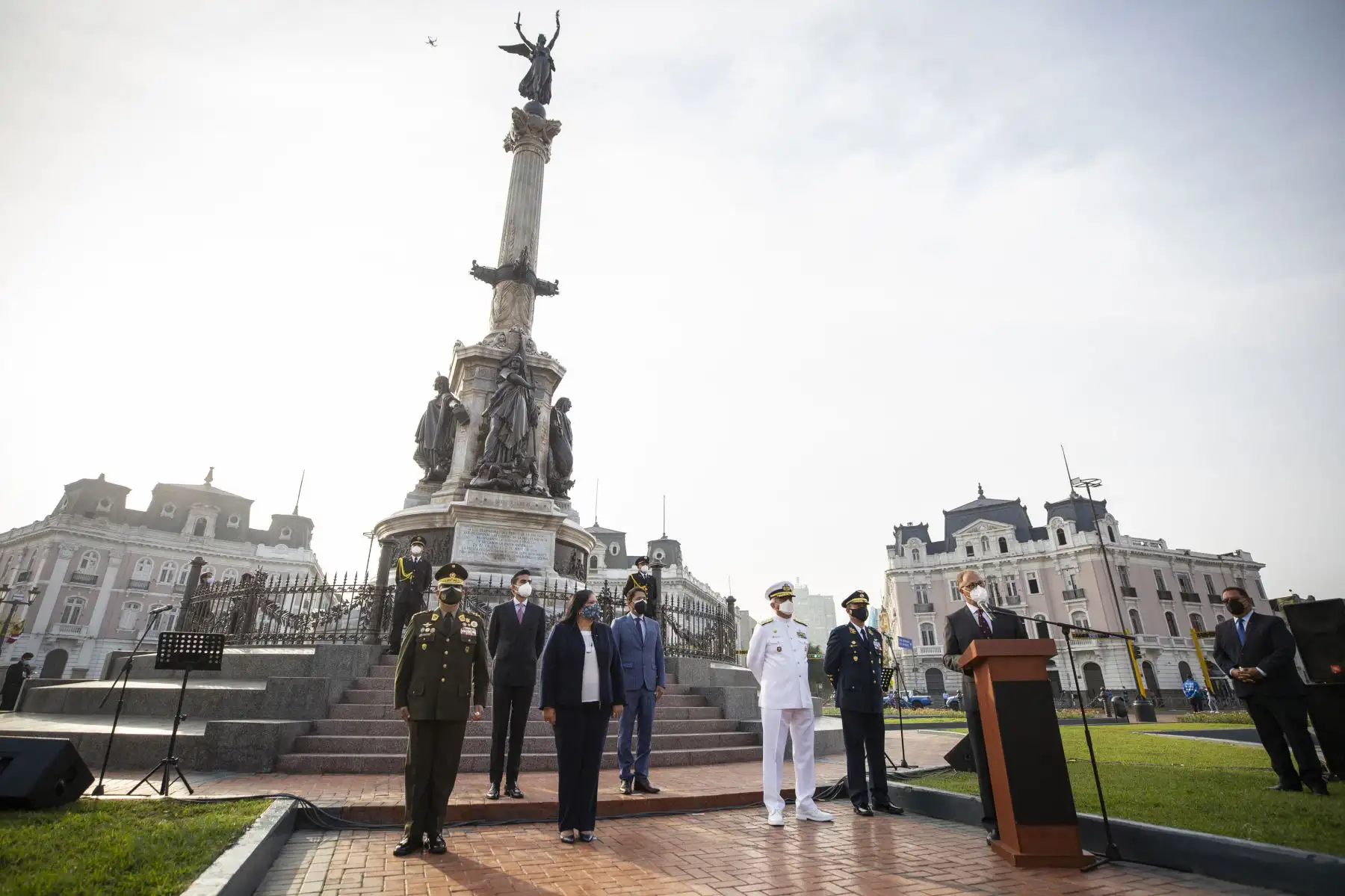 El alcalde de Lima, Jorge Muñoz, participa en la participa en la entrega del monumento a la victoria del Dos de Mayo, uno de los más altos e importantes de la ciudad. Los trabajos de recuperación de la escultura son parte del Plan Maestro del Centro Histórico de Lima. Foto: ANDINA/Municipalidad de Lima