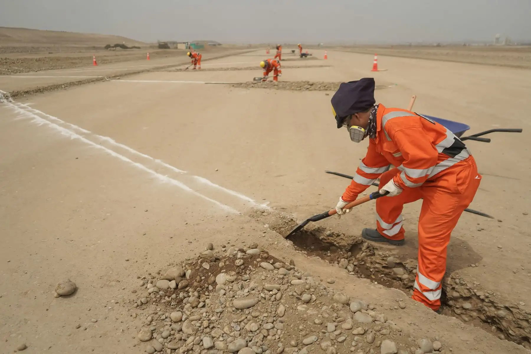 Continúan trabajos de ampliación del aeropuerto Jorge Chávez que comprende una segunda pista de aterrizaje, una nueva torre de control y el terminal de pasajeros. Foto: Difusión