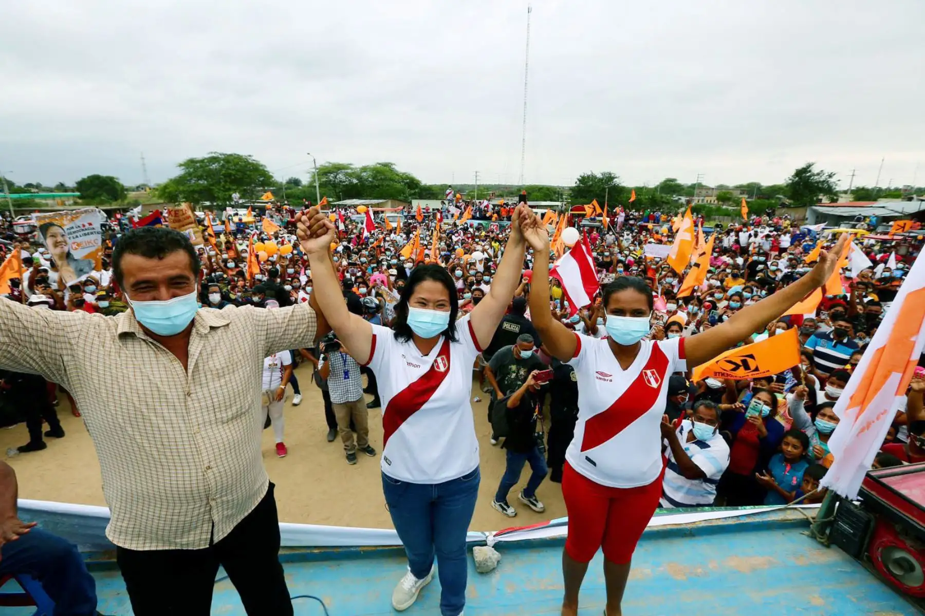 Mitin de la  candidata de Fuerza Popular, Keiko Fujimori  en su recorrido por comunidades de la regio Tumbes.
Foto: ANDINA/Difusión