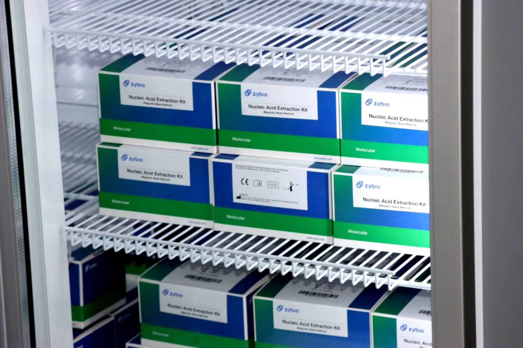 Cada kit contiene material para la toma de muestra y reactivos para la detección cualitativa del ARN del coronavirus. Foto: ANDINA/Cortesía Eduard Lozano