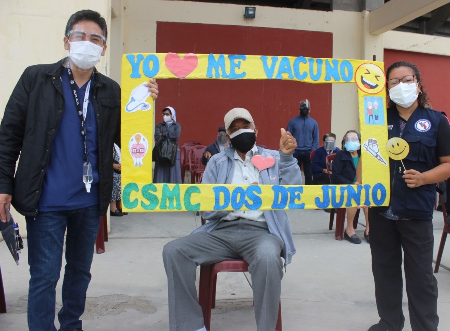 Brigadas de la Red de Salud Pacífico Norte inician hoy la vacunación contra la covid-19 a adultos mayores de las zonas rurales de Chimbote, en Áncash. ​ANDINA/Difusión