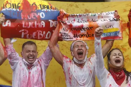 Duque enfrenta desde el 2019 masivas protestas en todo el país, que volvieron con fuerza el 28 de abril en rechazo a una reforma fiscal ya retirada. Foto: Efe.