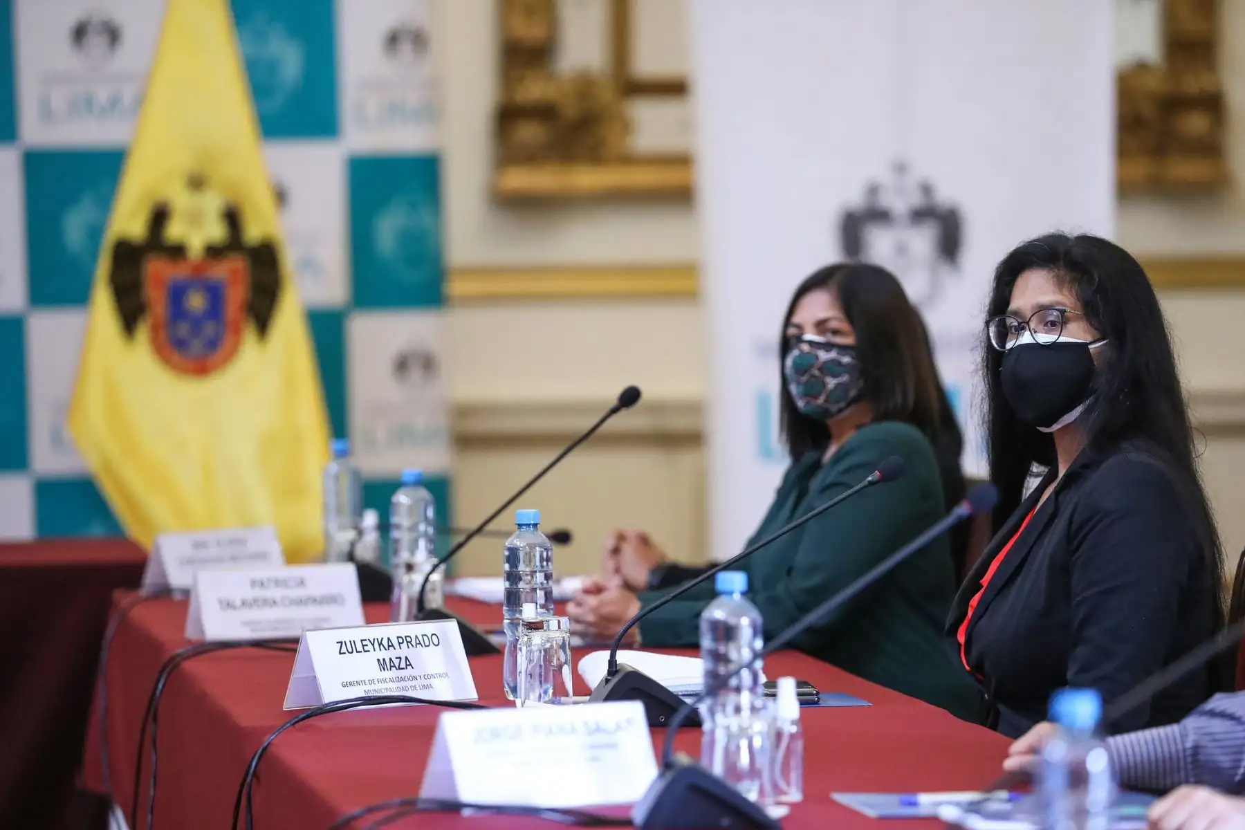 El alcalde de Lima Jorge Muñoz y el ministro de la Producción, José Luis Chicoma, instalan mesa técnica de trabajo con el objetivo de promover la reactivación económica segura y responsable en Mesa Redonda. Foto: ANDINA/Municipalidad de Lima