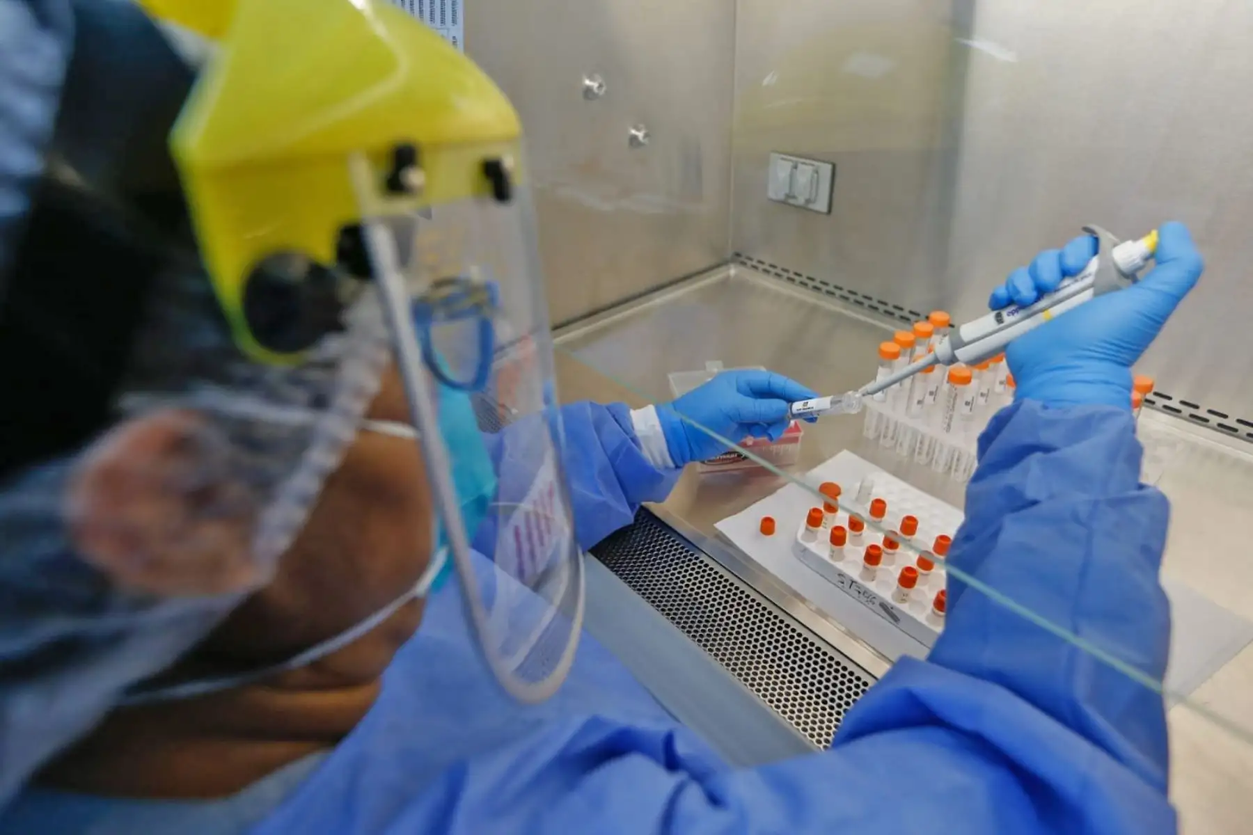 La molécula creada, llamada ACE2-Fc, brindará estabilidad a la ACE2. Así, a diferencia de estudios realizados en Australia, la sustancia tendrá mayor tiempo de actividad, lo cual servirá como un tratamiento para disminuir la infección causada por COVID-19.