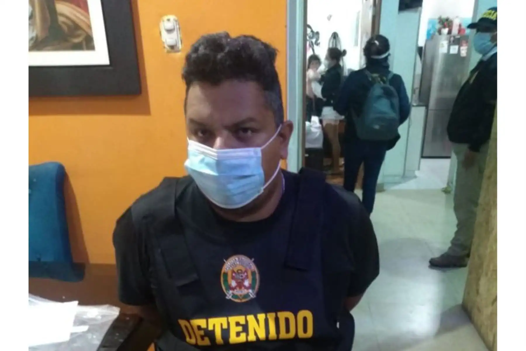En un nuevo megaoperativo, más de 300 efectivos de la Policia Nacionalo del Perú y 20 representantes de la Fiscalía capturaron a 10 integrantes de la organización criminal Los Ligeros del Sur, quienes se dedicaban al robo de vehículos y extorsión en Lima Metropolitana. Foto: Mininter
