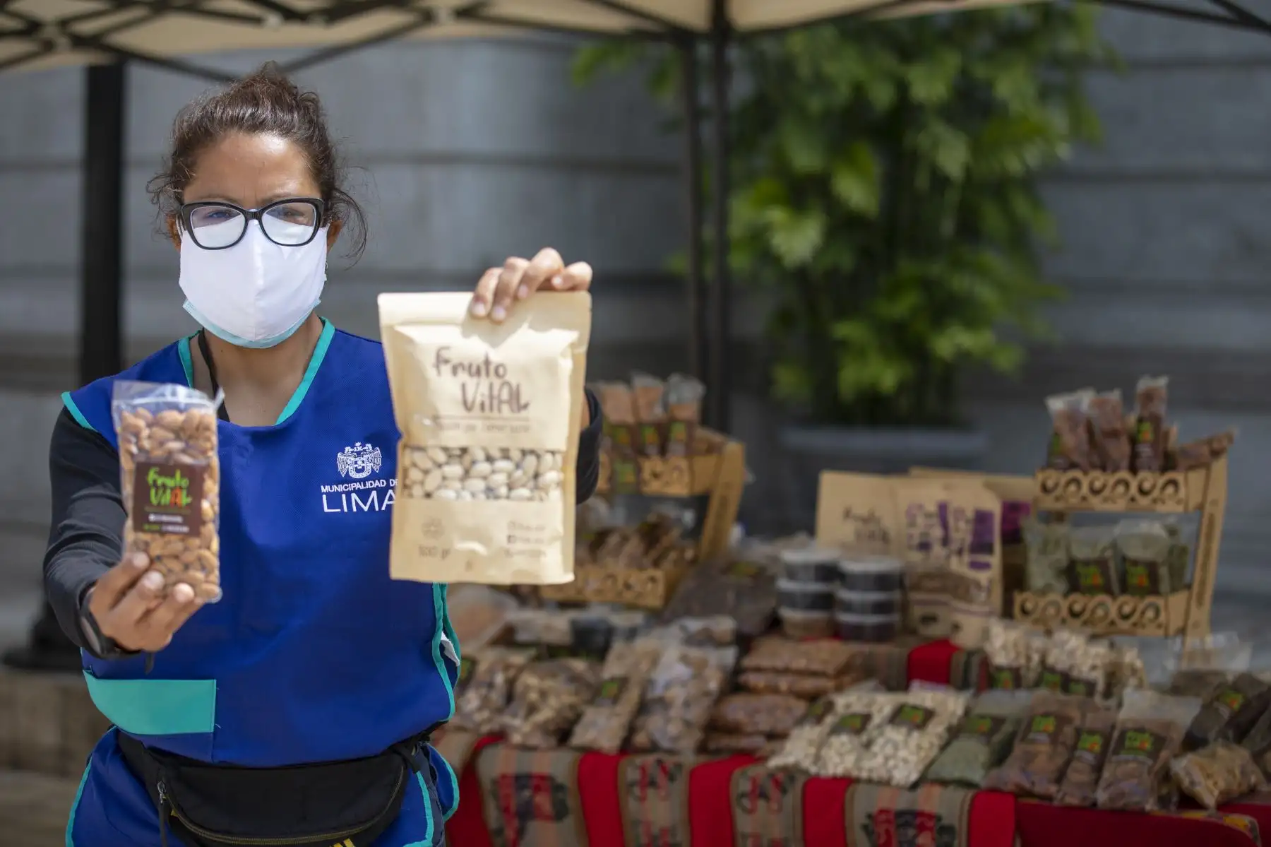 La Municipalidad de Lima  organizo la feria en apoyo a las madres emprendedoras de  productos, gastronómicos, textiles, artesanías y manualidades. en el Circuito Mágico del Agua del Parque de la Reserva. Foto: ANDINA// MLM