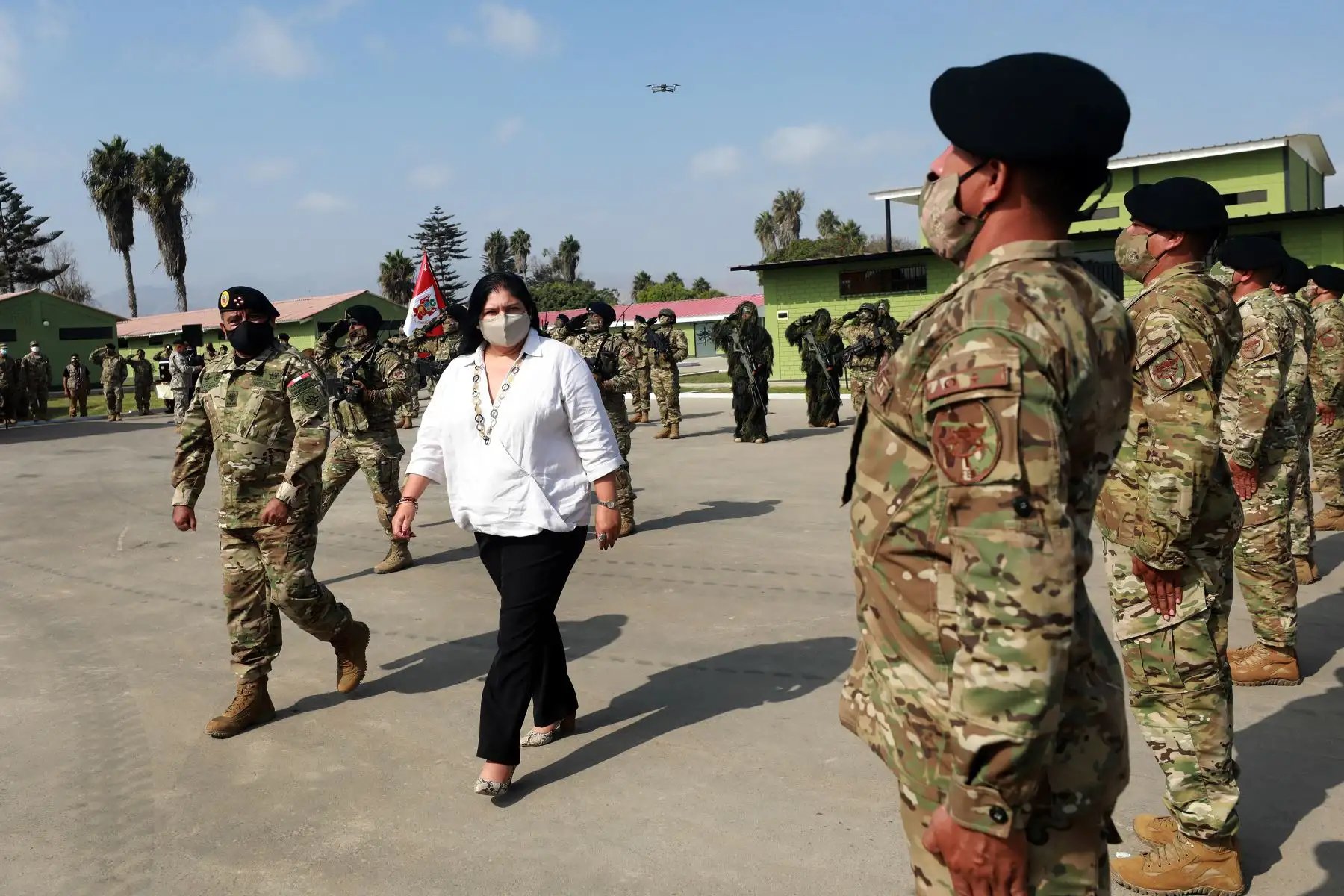 La ministra de Defensa, Nuria Esparch, participó en ceremonia de distinción a los valientes miembros de las Fuerzas Armadas que demostraron valor y sacrificio durante la operación Ojo de Águila. Foto: ANDINA/Mindef