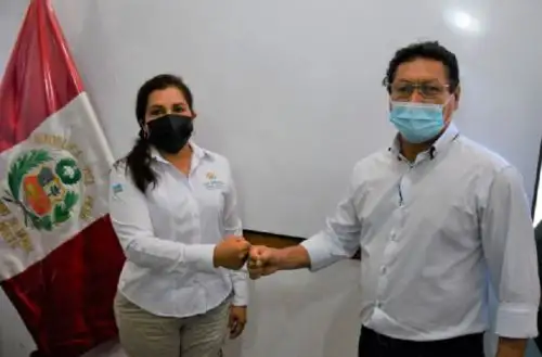 El gobernador regional de Loreto, Elisbán Ochoa Sosa; y la vicegobernadora regional de San Martín, Nohemí Aguilar Puerta, en representación del gobernador Pedro Bogarín Vargas, participaron de la tercera reunión entre autoridades de ambas regiones para tomar acuerdos en relación a la primera expedición de la ruta Balsapuerto-Moyobamba planificada para este mes.