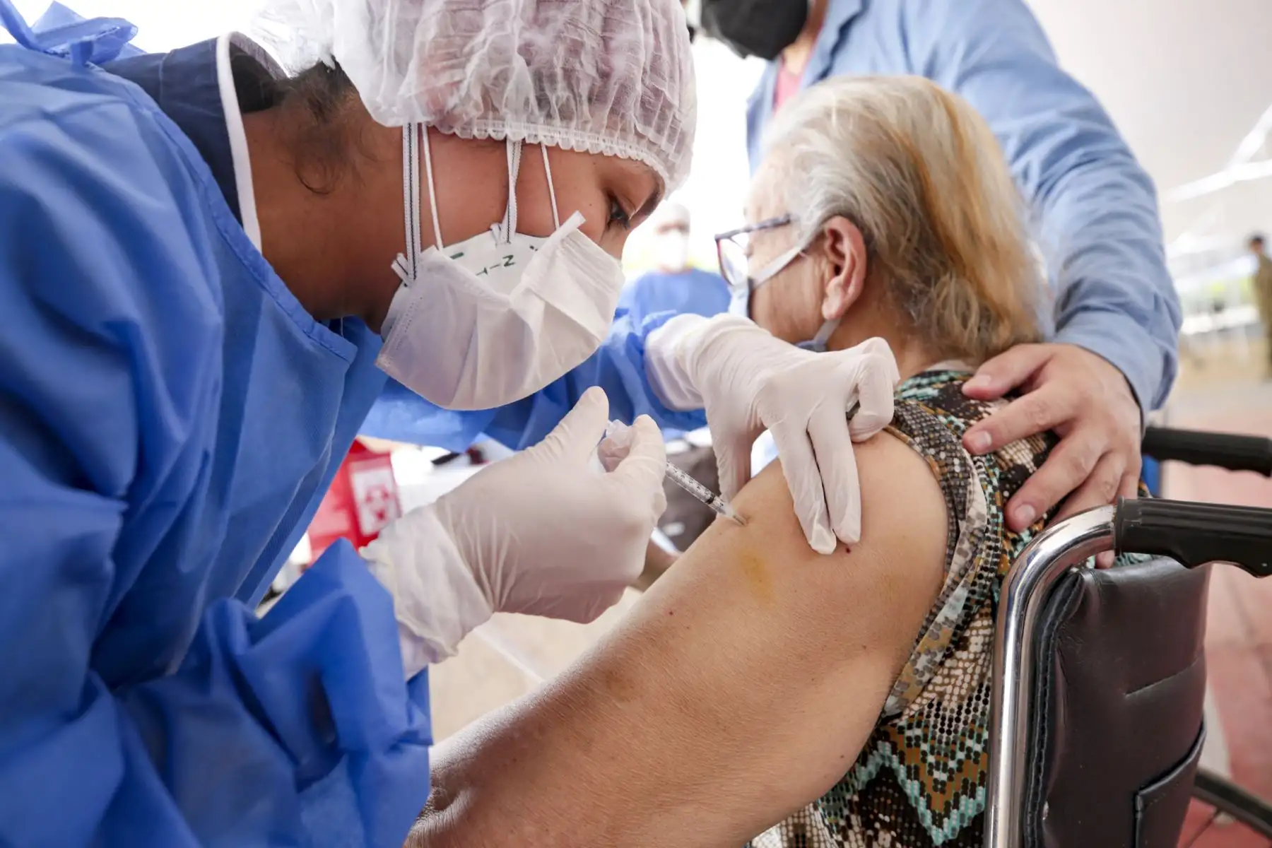 La región Piura avanza en la vacunación de sus adultos mayores y supera las 87,000 dosis aplicadasANDINA/Difusión
