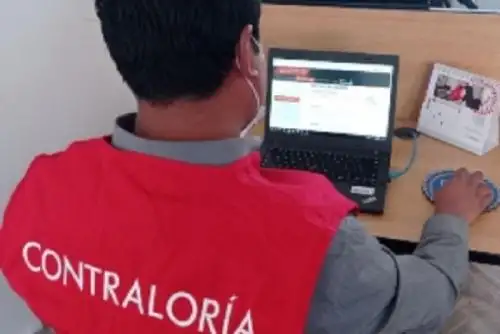 La plataforma virtual tendrá una capacidad máxima de 300 asistentes, quienes deben haber cumplido la mayoría de edad (18 años) y contar con el Documento Nacional de Identidad (DNI).