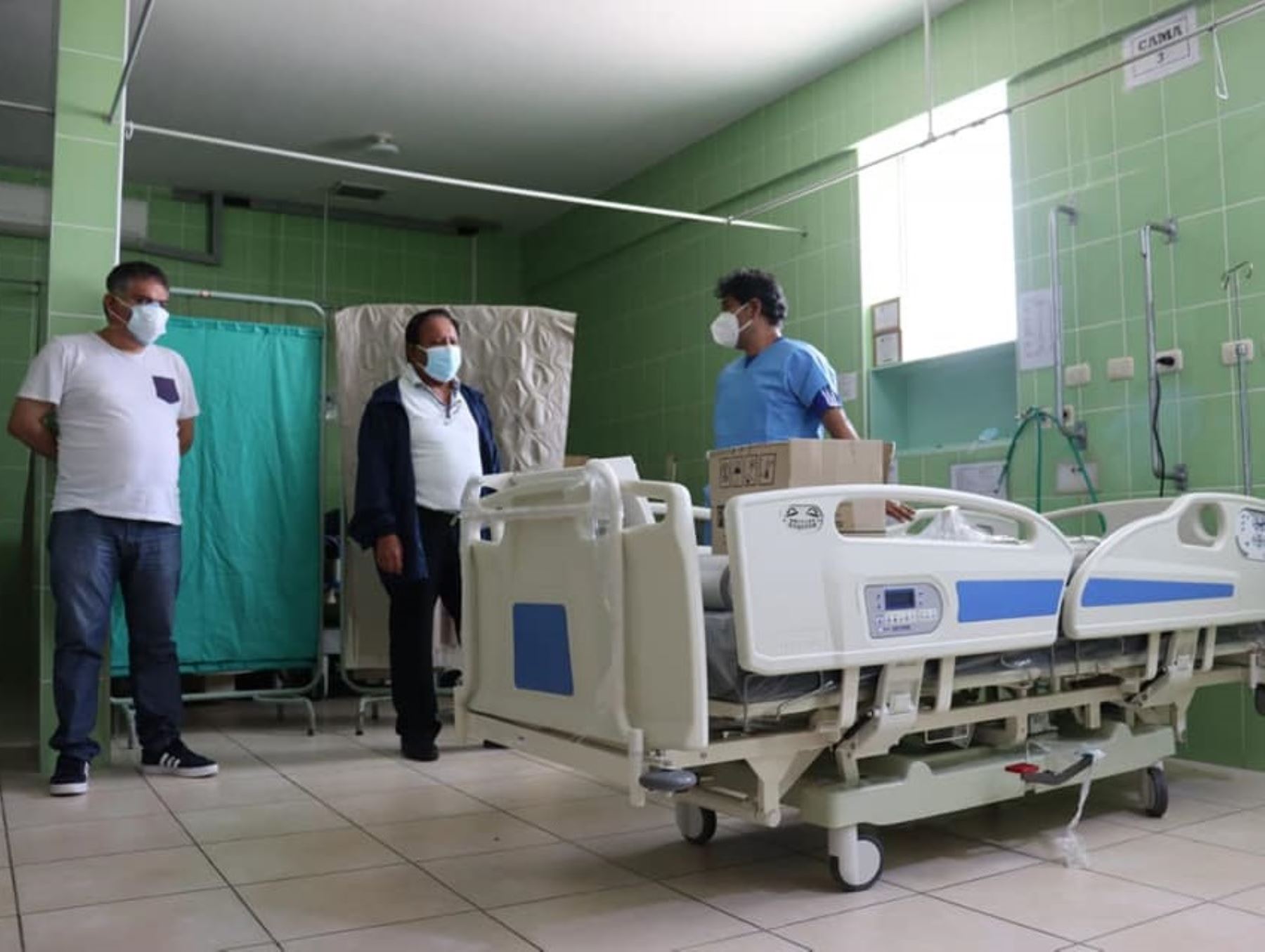 Áncash equipa con más camas UCI al hospital regional Eleazar Guzmán Barrón, en Chimbote.