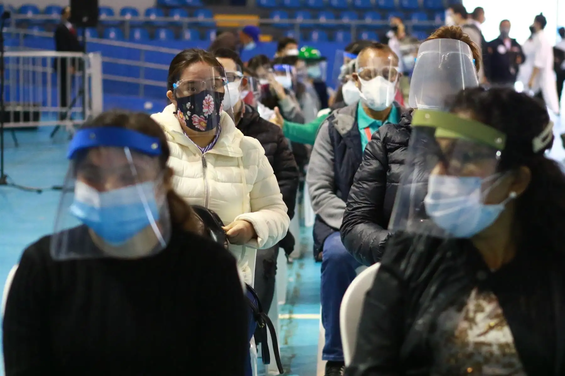 Inicio de la vacunación contra el covid-19 a las personas con síndrome de Down mayores de 18 años en el estadio Manuel Bonilla de Miraflores.

Foto: ANDINA/Jhonel Rodríguez Robles
