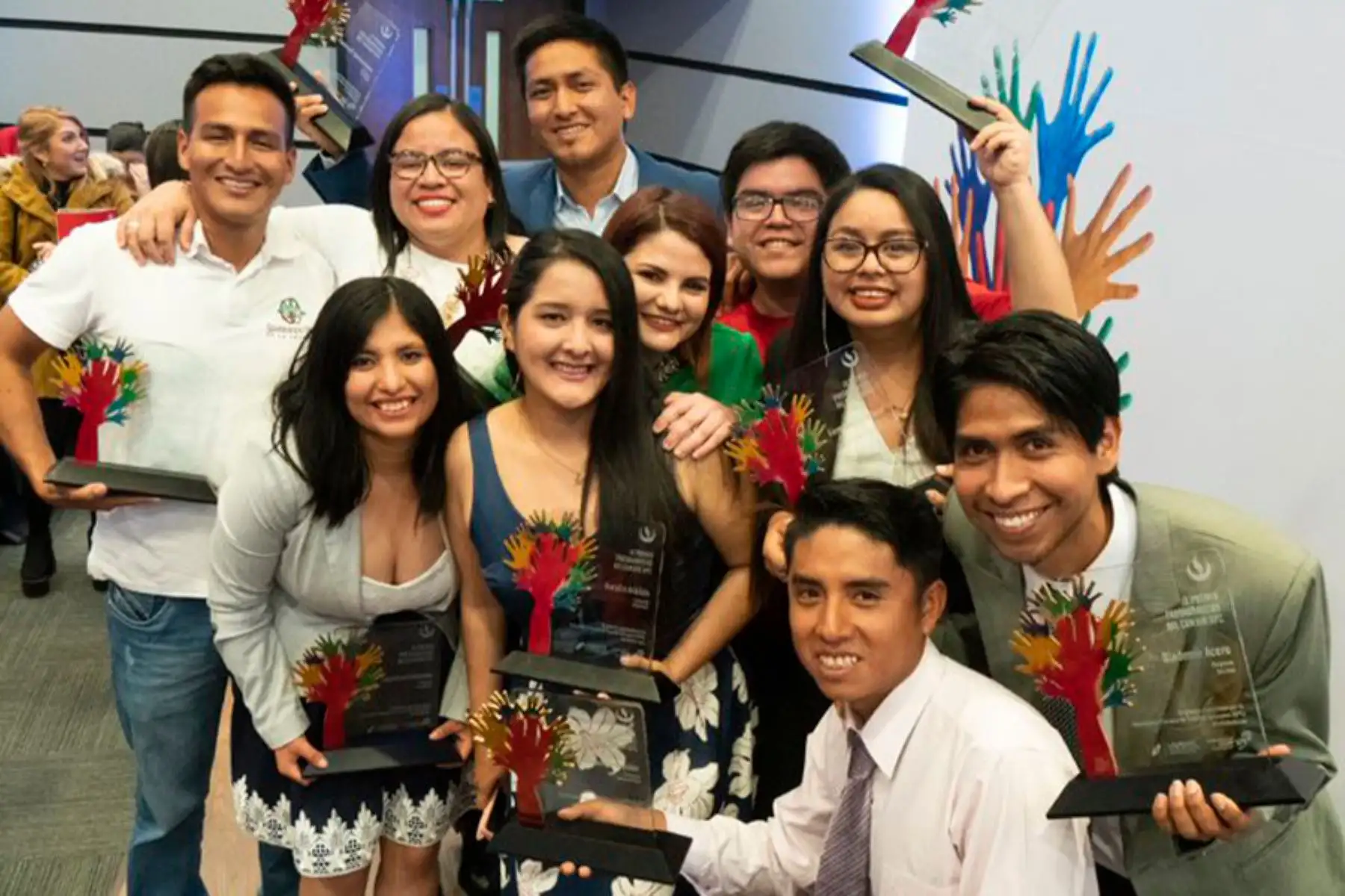 Los diez ganadores podrán potenciar sus proyectos y participar en un programa de capacitación en Liderazgo y Emprendimiento con todos los gastos cubiertos. Asimismo, formarán parte de una red mundial de emprendedores sociales. Foto: ANDINA/UPC