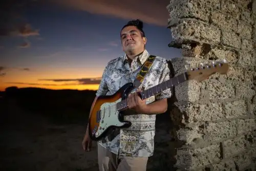 Mauricio Mesones.