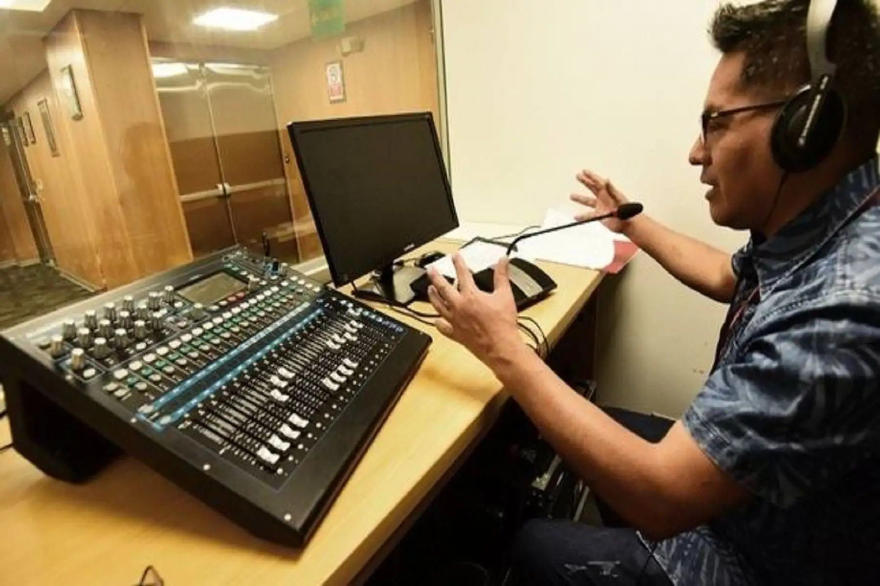 Actividad de radiodifusión. ANDINA/Difusión