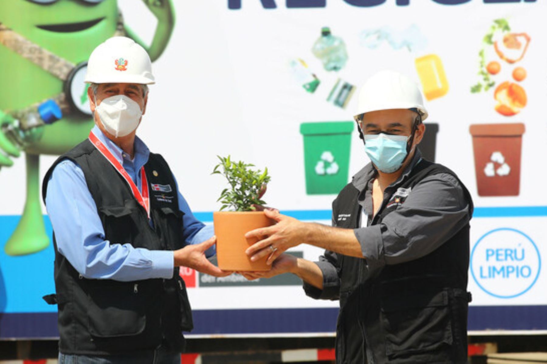 El presidente Francisco Sagasti participó en la inauguración del sistema integral de gestión de residuos sólidos en Huaral. Foto: ANDINA/Minam