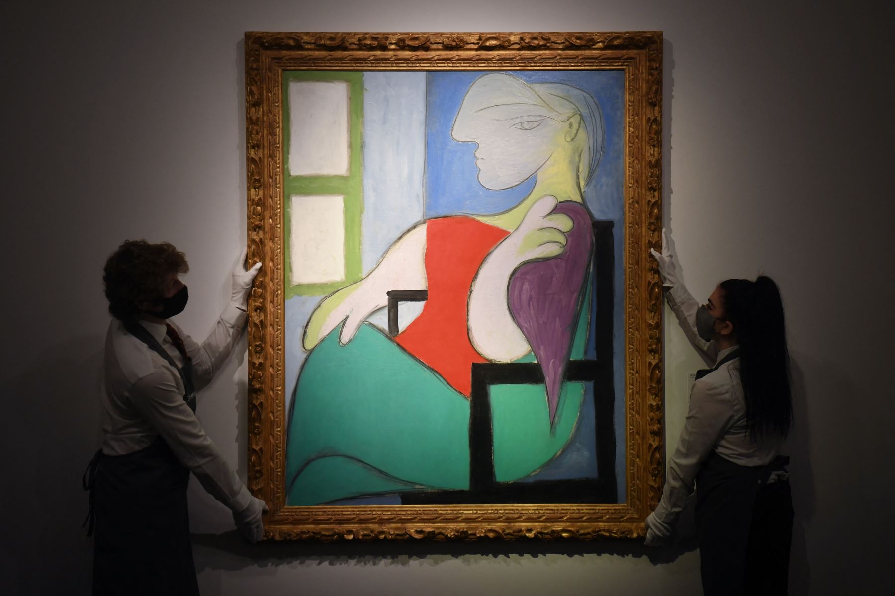 La pieza, de casi metro y medio de alto por 1.14 metros de ancho, está considerada como una obra excepcional de Picasso. Foto: AFP
