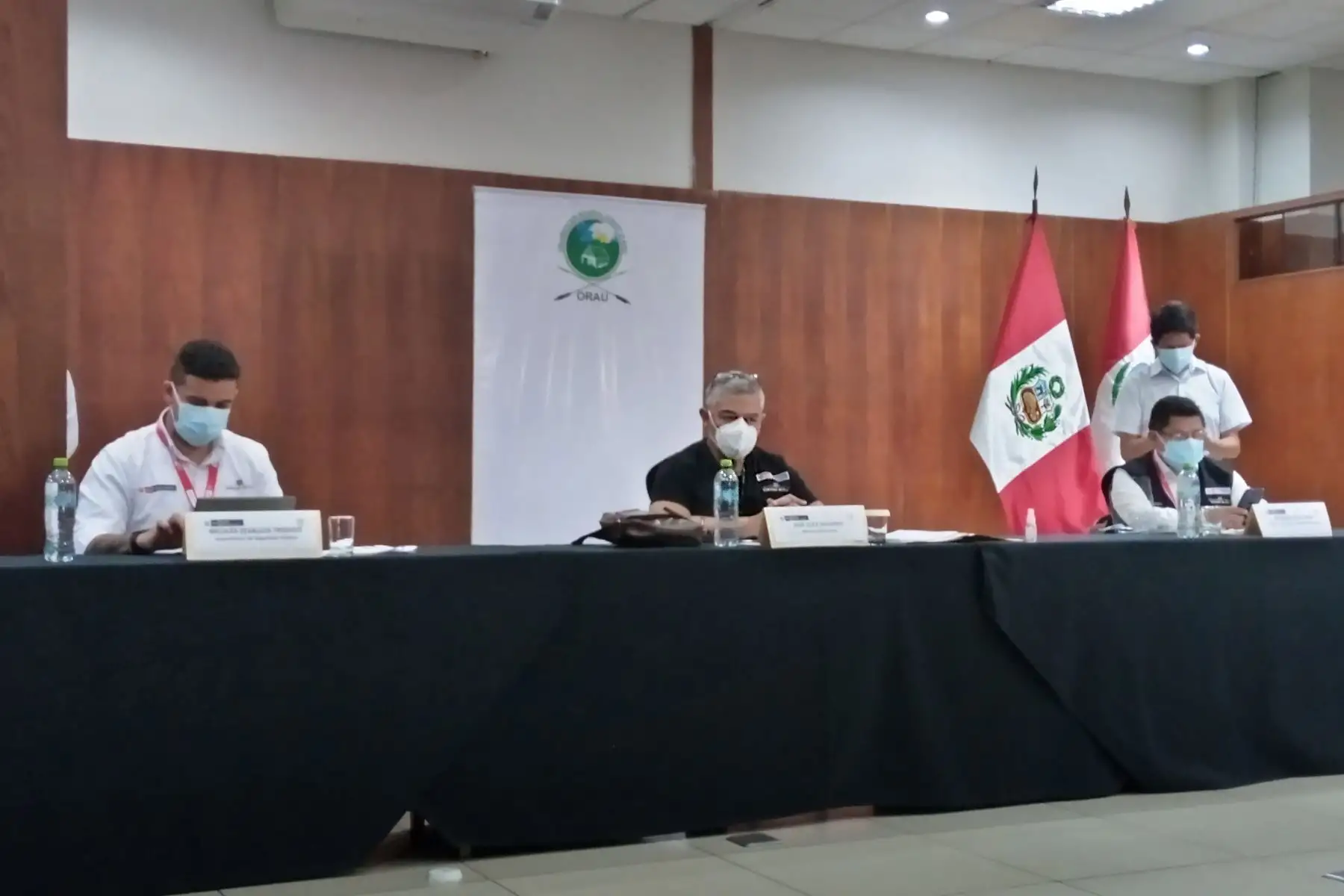 El ministro del Interior, José Elice, junto a titulares del Minjus, Minam y Mimp, participan con organizaciones indígenas en marco de la implementación del mecanismo intersectorial para la protección de las personas defensoras de DD.HH. Foto: ANDINA/Ministerio del Interior