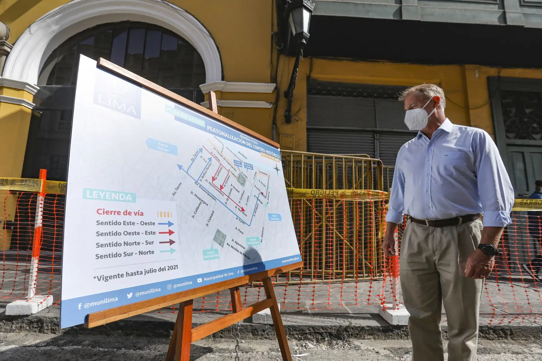 El alcalde de Lima, Jorge Muñoz, supervisa los trabajos de peatonalización del Centro Histórico. Foto: ANDINA/Municipalidad de Lima