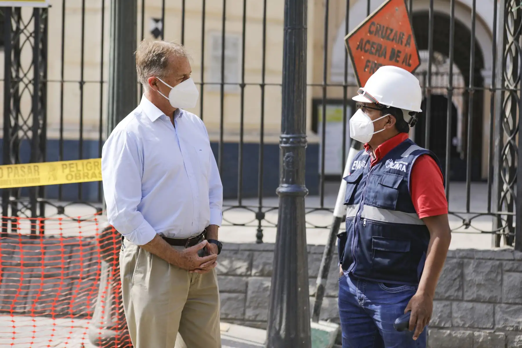 El alcalde de Lima, Jorge Muñoz, supervisa los trabajos de peatonalización del Centro Histórico. Foto: ANDINA/Municipalidad de Lima