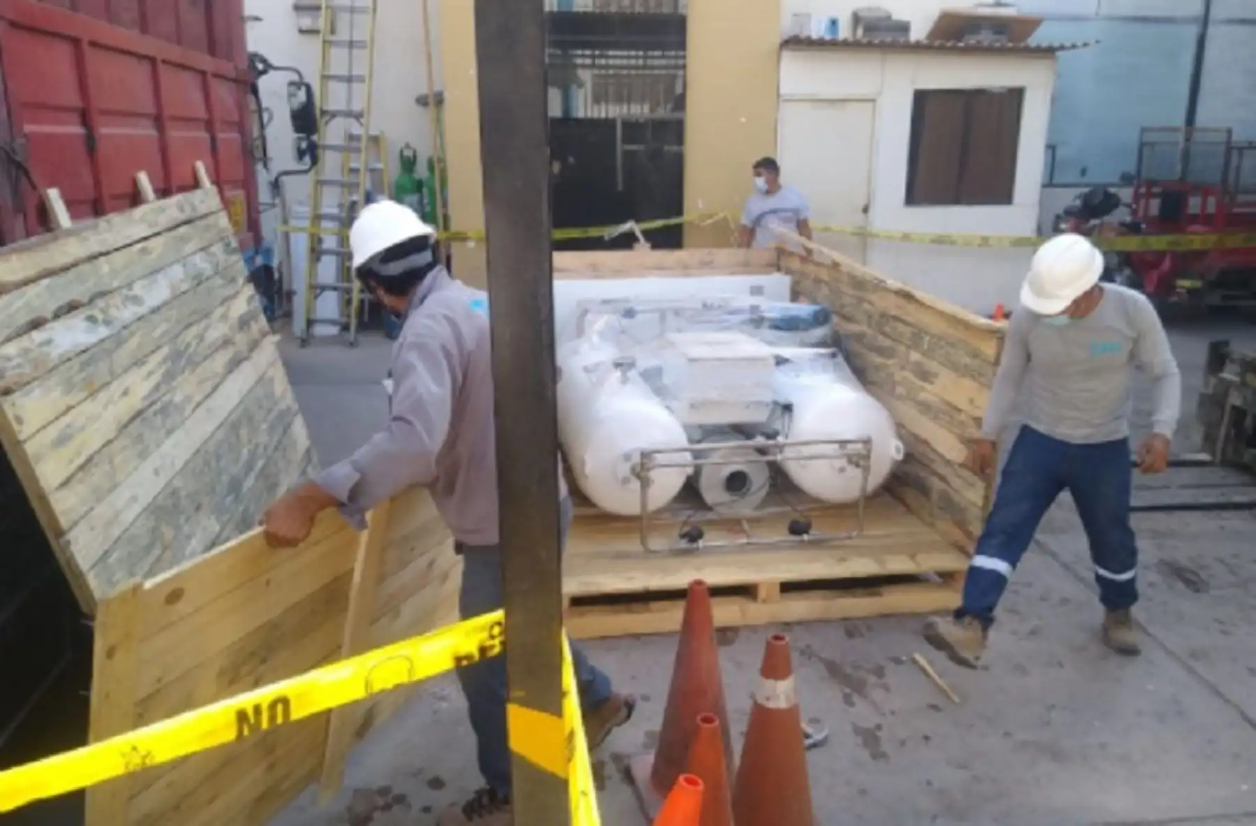 En los próximos días entrará en funcionamiento la planta de oxígeno del hospital de Aplao, ubicado en la provincia arequipeña de Castilla, a fin de mejorar la atención de los pacientes con covid-19 de esta parte de la región Arequipa, informó el gerente regional de Salud, Cristhian Nova Palomino.