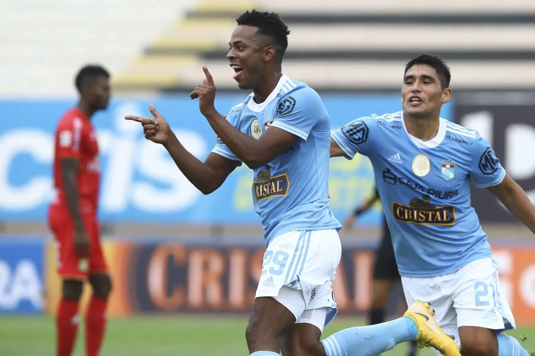 Sporting Cristal y Sport Huancayo se enfrentan por la octava y penúltima fecha del grupo B de la fase 1 de la Liga 1. El duelo se disputa en el estadio Miguel Grau del Callao. Foto: Liga 1