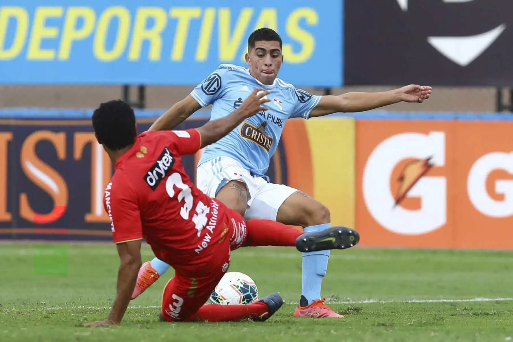 Sporting Cristal y Sport Huancayo se enfrentan por la octava y penúltima fecha del grupo B de la fase 1 de la Liga 1. El duelo se disputa en el estadio Miguel Grau del Callao. Foto: Liga 1