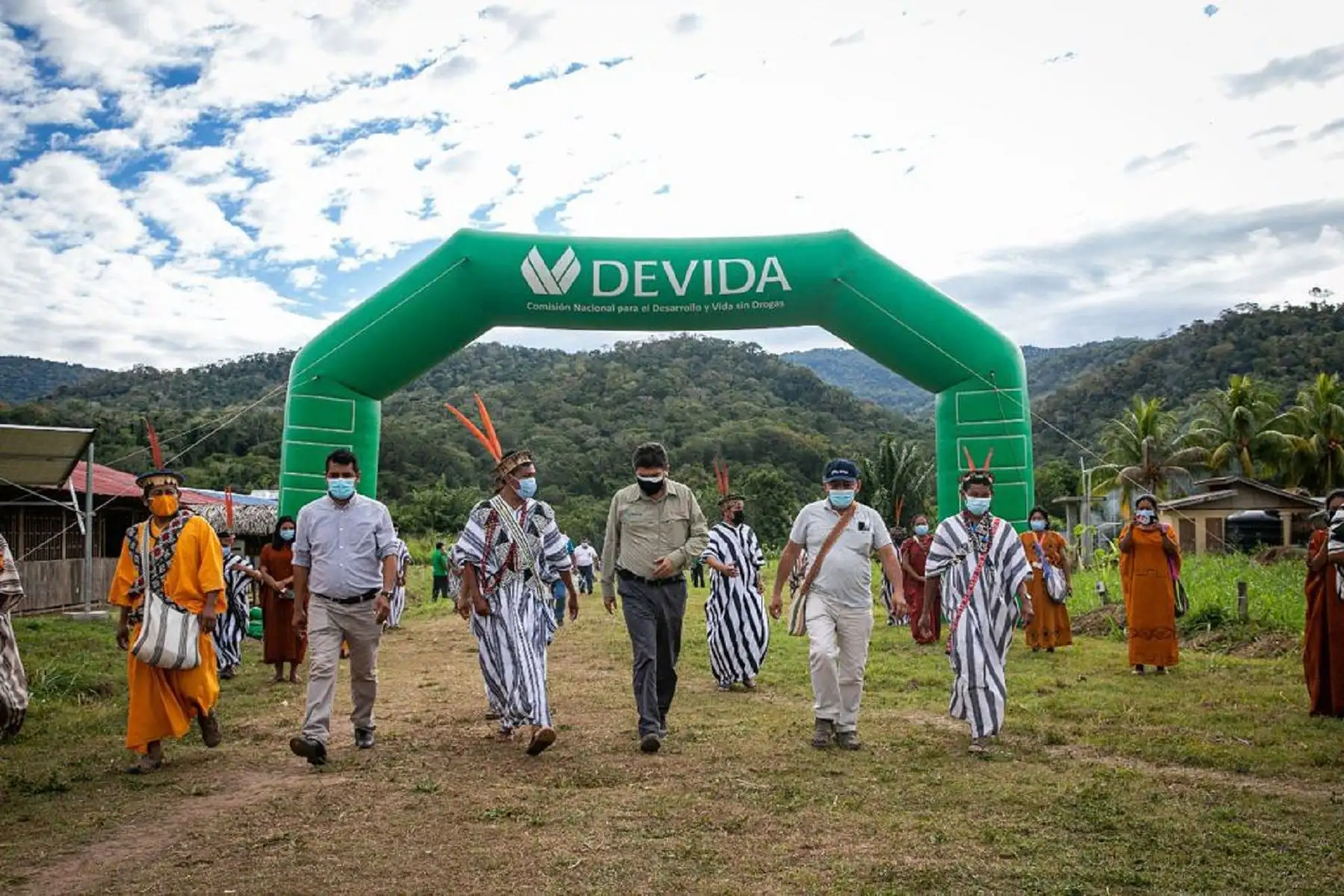 Junín: Devida firma adenda para seguir trabajando con 43 comunidades asháninkas del Vraem. Foto: Difusión.