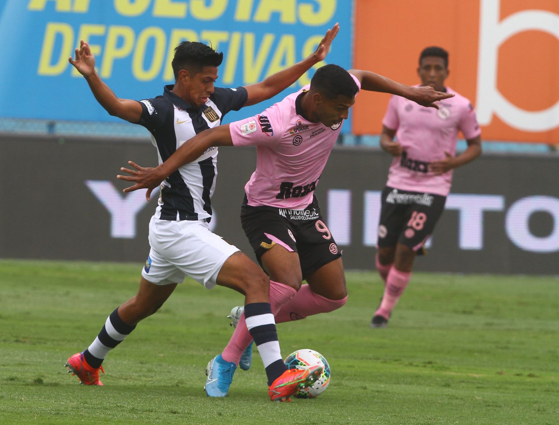 Alianza Lima y Sport Boys juega en el estadio Alberto Gallardo por la fecha 8 del Grupo B de la Fase 1 de la Liga 1