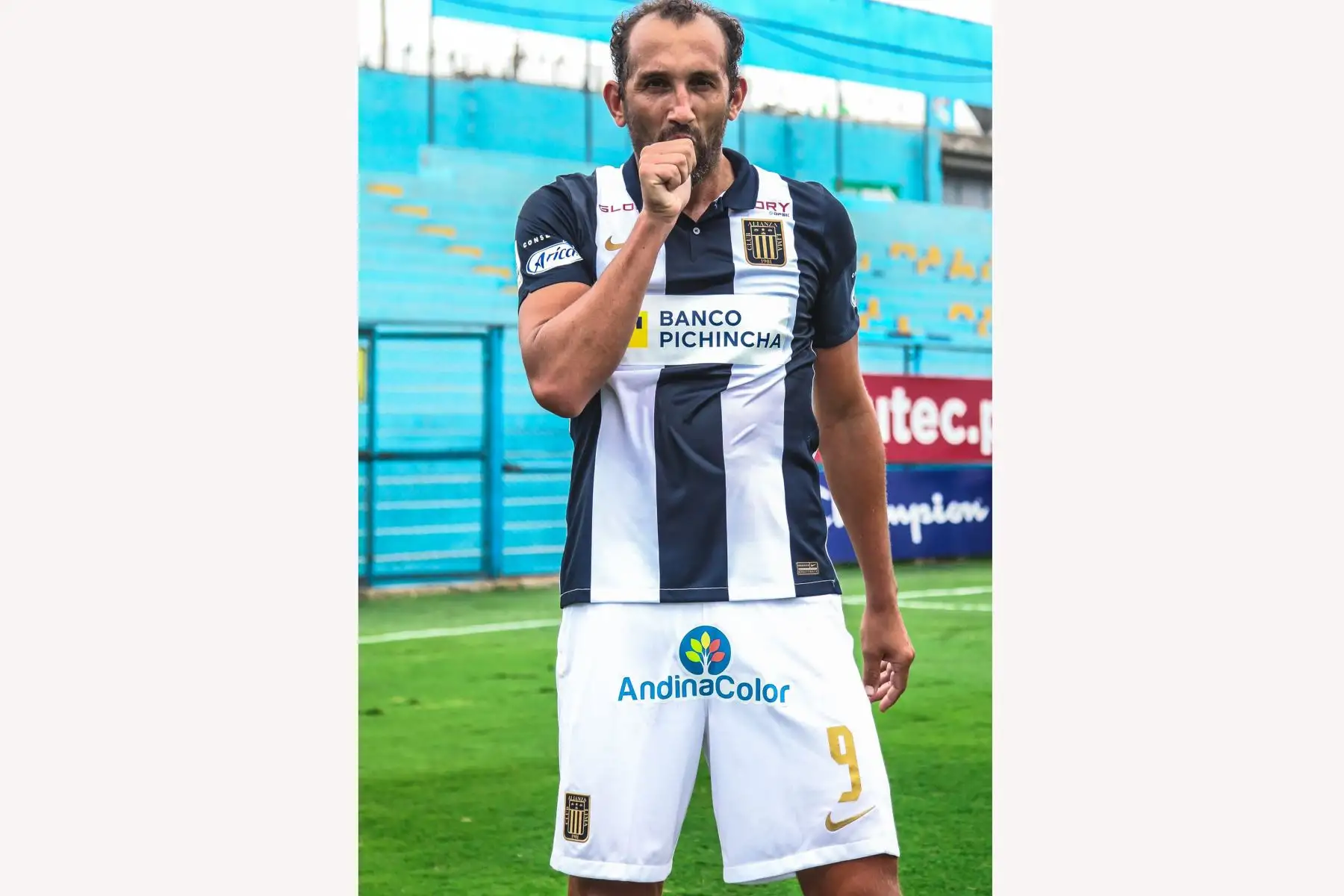 Hernán Barcos de  Alianza Lima celebra su gol anotado ante el club Sport Boys por la octava fecha de la Fase 1 de la Liga 1 Betsson en el estadio Alberto Gallardo. 
Foto: Alianza Lima Hernán Barcos de  Alianza Lima celebra su gol anotado ante el club Sport Boys por la octava fecha de la Fase 1 de la Liga 1 Betsson en el estadio Alberto Gallardo. 
Foto: Alianza Lima